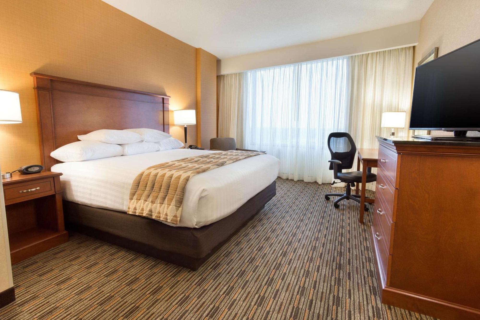 Drury Plaza Hotel Indianapolis Carmel Εξωτερικό φωτογραφία